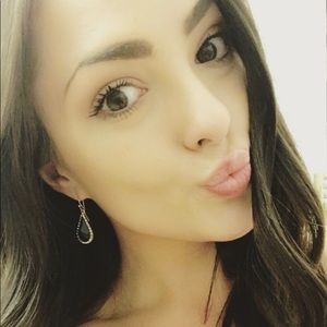 Meet your Posher, Stephany